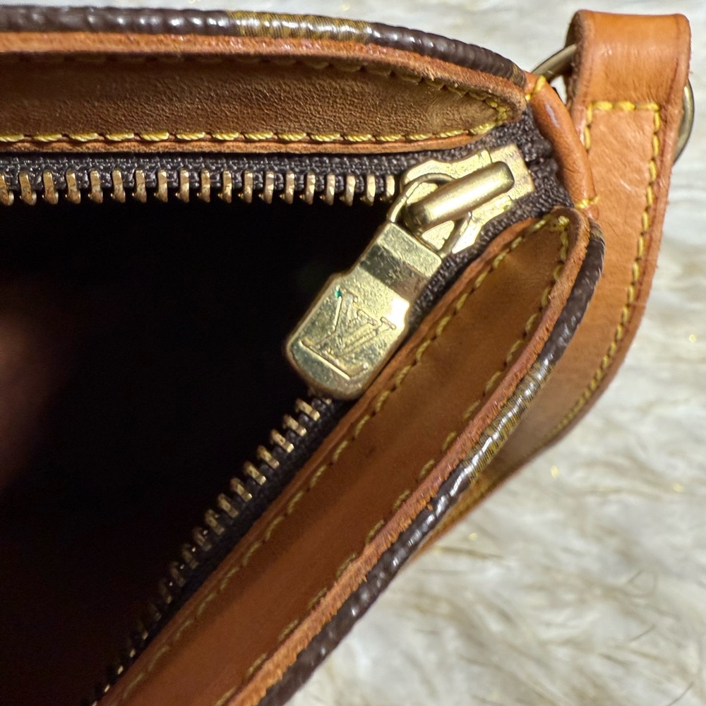 Louis Vuitton Drouot Brown Monogram Crossbody Bag w/Dustbag - Picture 7 of 16